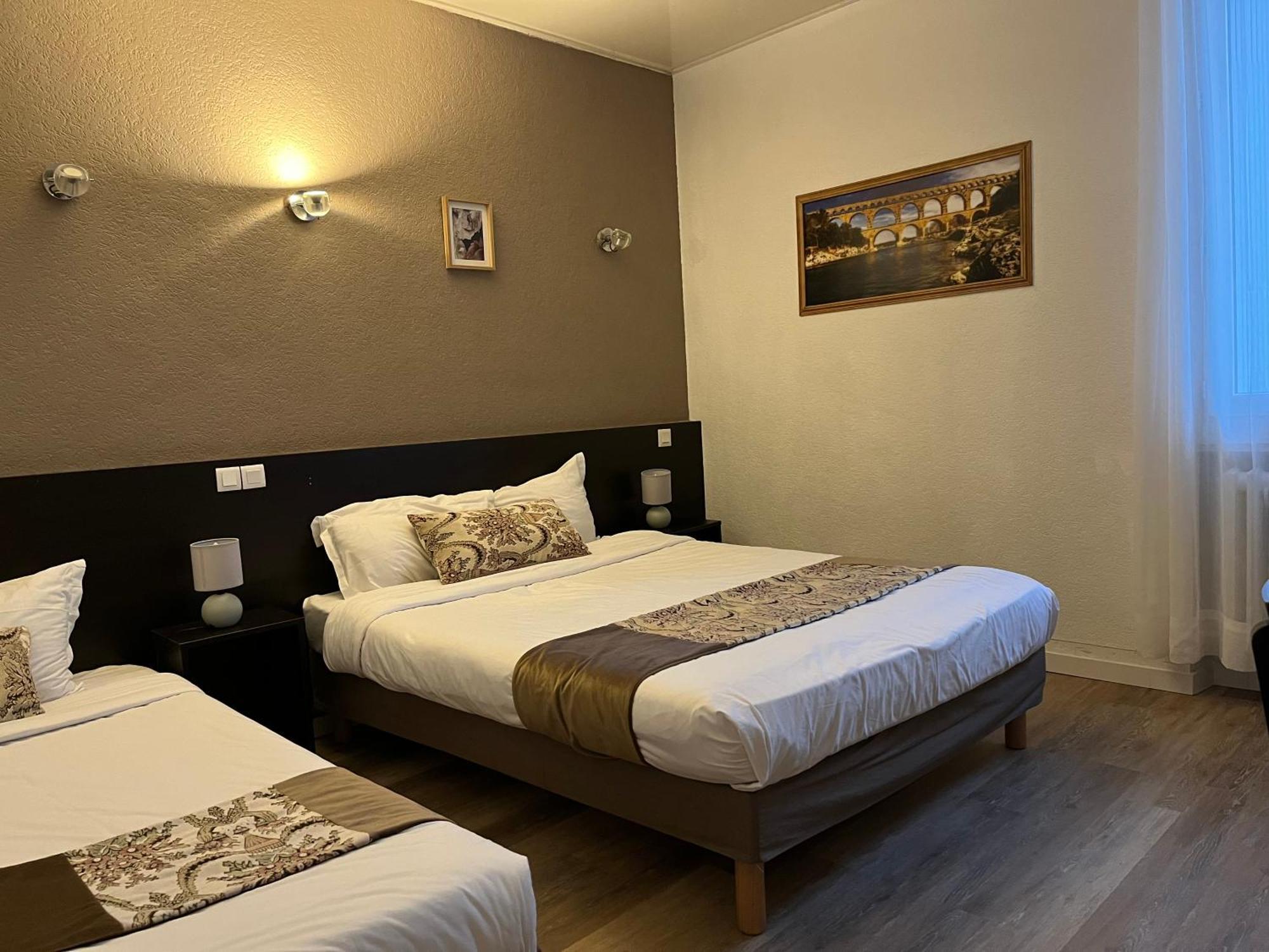 Empire Hotel Nîmes Buitenkant foto