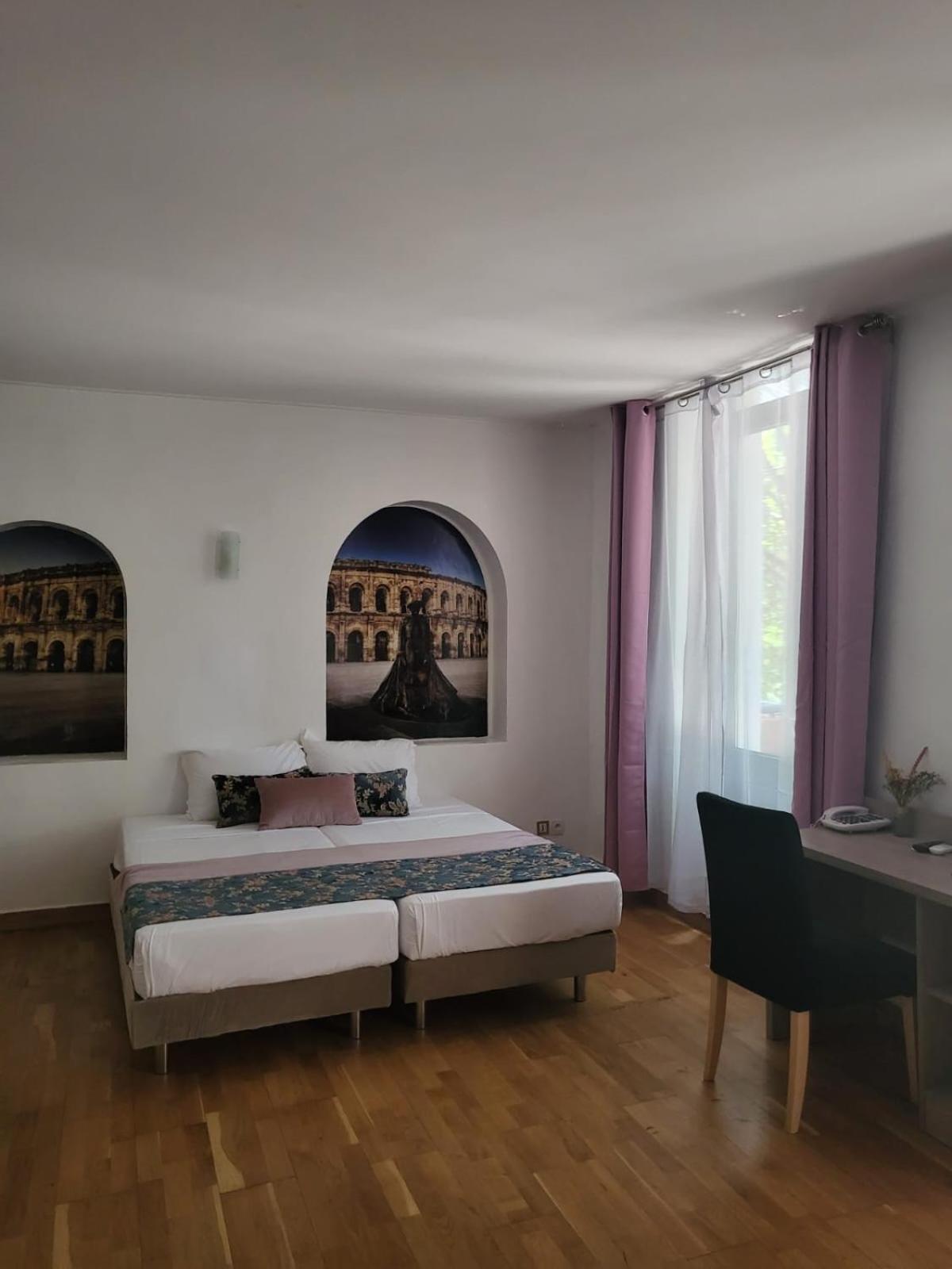 Empire Hotel Nîmes Buitenkant foto