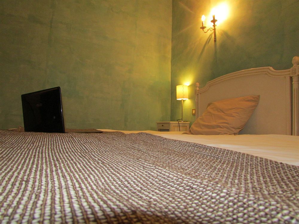 Empire Hotel Nîmes Buitenkant foto
