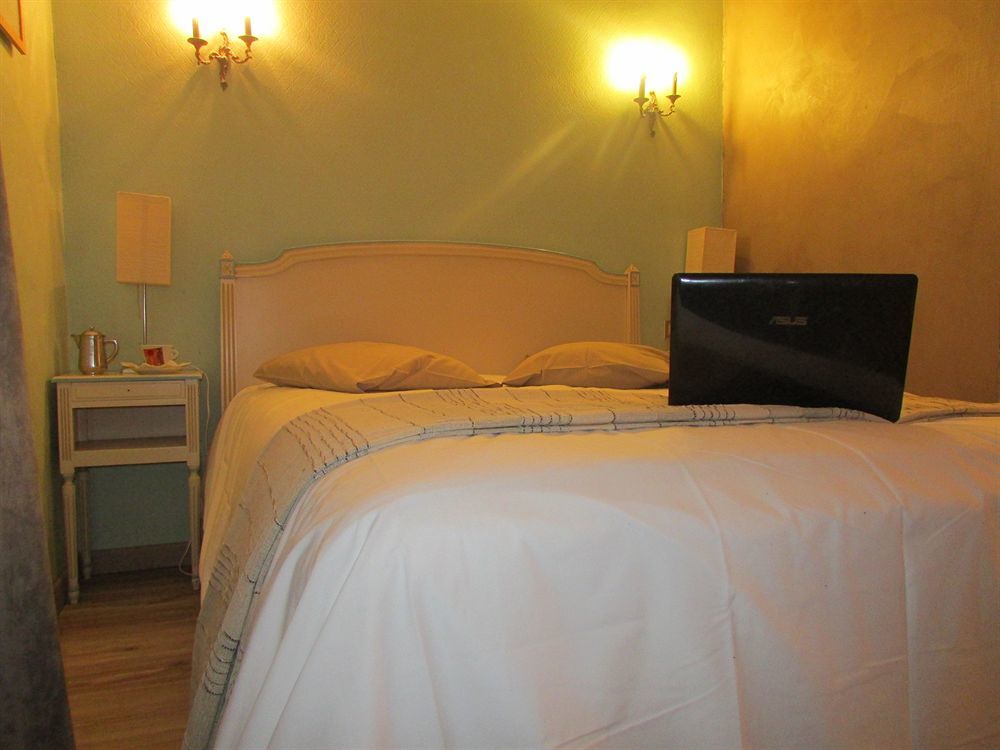 Empire Hotel Nîmes Buitenkant foto